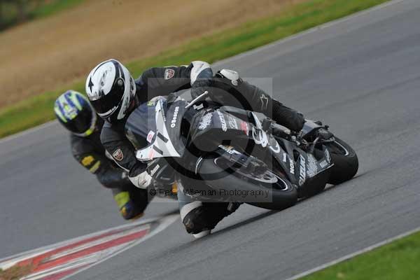 Motorcycle action photographs;Ty croes;anglesey;anglesey photographs;event digital images;eventdigitalimages;no limits trackday;peter wileman photography;trac mon;trackday;trackday digital images;trackday photos