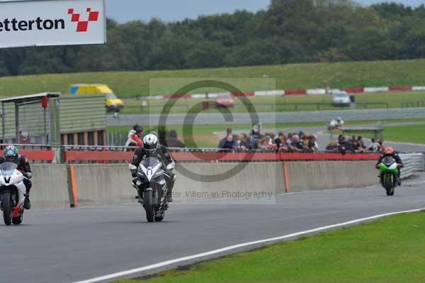 Motorcycle action photographs;Ty croes;anglesey;anglesey photographs;event digital images;eventdigitalimages;no limits trackday;peter wileman photography;trac mon;trackday;trackday digital images;trackday photos