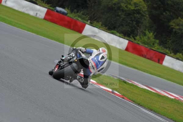 Motorcycle action photographs;Ty croes;anglesey;anglesey photographs;event digital images;eventdigitalimages;no limits trackday;peter wileman photography;trac mon;trackday;trackday digital images;trackday photos