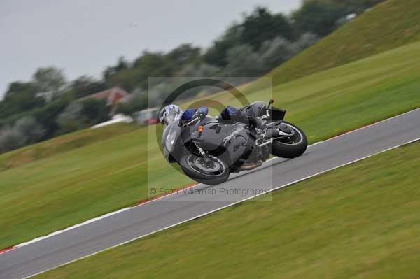 Motorcycle action photographs;Ty croes;anglesey;anglesey photographs;event digital images;eventdigitalimages;no limits trackday;peter wileman photography;trac mon;trackday;trackday digital images;trackday photos