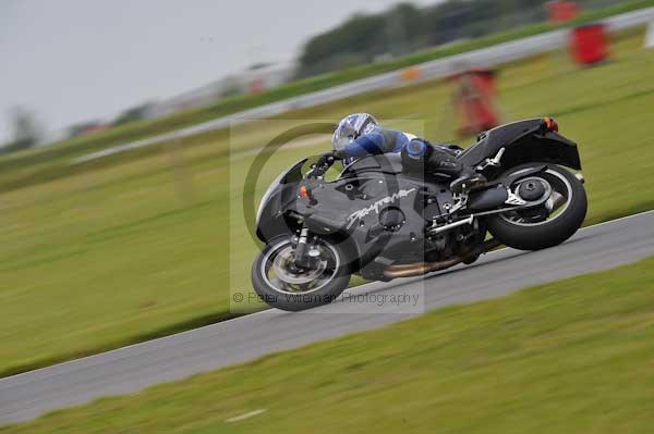 Motorcycle action photographs;Ty croes;anglesey;anglesey photographs;event digital images;eventdigitalimages;no limits trackday;peter wileman photography;trac mon;trackday;trackday digital images;trackday photos
