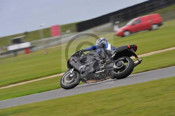 Motorcycle action photographs;Ty croes;anglesey;anglesey photographs;event digital images;eventdigitalimages;no limits trackday;peter wileman photography;trac mon;trackday;trackday digital images;trackday photos