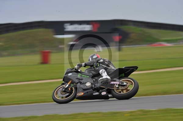 Motorcycle action photographs;Ty croes;anglesey;anglesey photographs;event digital images;eventdigitalimages;no limits trackday;peter wileman photography;trac mon;trackday;trackday digital images;trackday photos