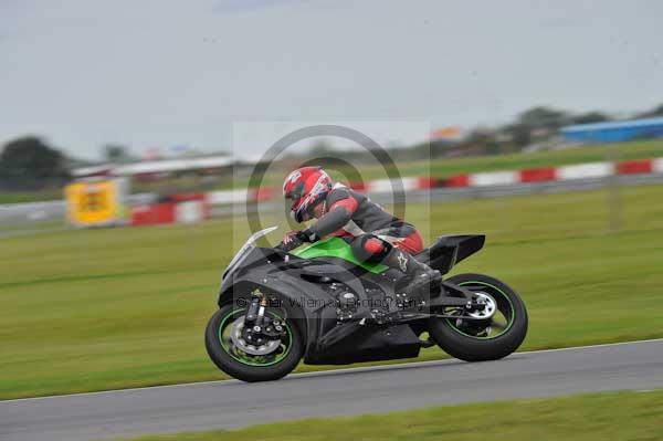Motorcycle action photographs;Ty croes;anglesey;anglesey photographs;event digital images;eventdigitalimages;no limits trackday;peter wileman photography;trac mon;trackday;trackday digital images;trackday photos
