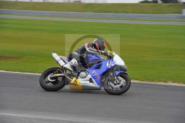 Motorcycle action photographs;Ty croes;anglesey;anglesey photographs;event digital images;eventdigitalimages;no limits trackday;peter wileman photography;trac mon;trackday;trackday digital images;trackday photos