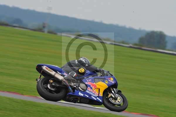 Motorcycle action photographs;Ty croes;anglesey;anglesey photographs;event digital images;eventdigitalimages;no limits trackday;peter wileman photography;trac mon;trackday;trackday digital images;trackday photos