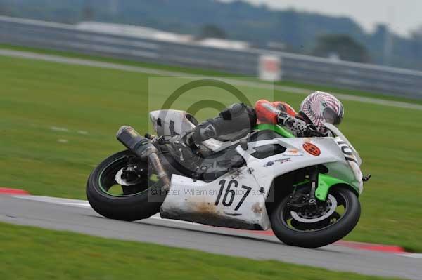 Motorcycle action photographs;Ty croes;anglesey;anglesey photographs;event digital images;eventdigitalimages;no limits trackday;peter wileman photography;trac mon;trackday;trackday digital images;trackday photos