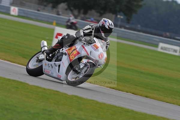 Motorcycle action photographs;Ty croes;anglesey;anglesey photographs;event digital images;eventdigitalimages;no limits trackday;peter wileman photography;trac mon;trackday;trackday digital images;trackday photos