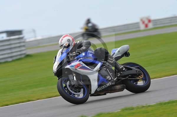 Motorcycle action photographs;Ty croes;anglesey;anglesey photographs;event digital images;eventdigitalimages;no limits trackday;peter wileman photography;trac mon;trackday;trackday digital images;trackday photos