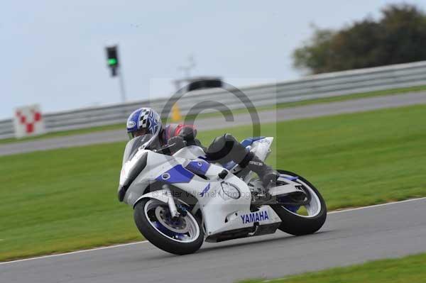 Motorcycle action photographs;Ty croes;anglesey;anglesey photographs;event digital images;eventdigitalimages;no limits trackday;peter wileman photography;trac mon;trackday;trackday digital images;trackday photos
