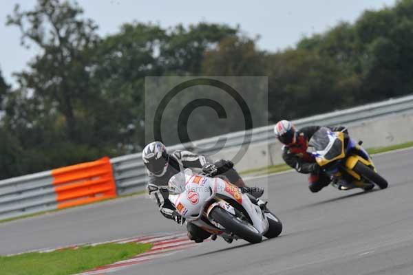 Motorcycle action photographs;Ty croes;anglesey;anglesey photographs;event digital images;eventdigitalimages;no limits trackday;peter wileman photography;trac mon;trackday;trackday digital images;trackday photos