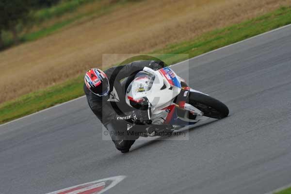 Motorcycle action photographs;Ty croes;anglesey;anglesey photographs;event digital images;eventdigitalimages;no limits trackday;peter wileman photography;trac mon;trackday;trackday digital images;trackday photos
