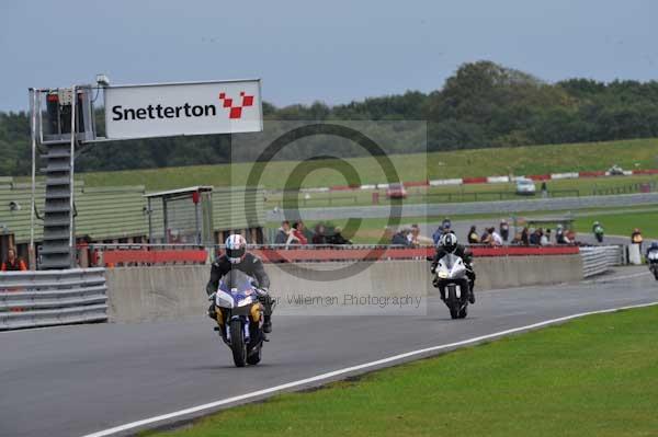 Motorcycle action photographs;Ty croes;anglesey;anglesey photographs;event digital images;eventdigitalimages;no limits trackday;peter wileman photography;trac mon;trackday;trackday digital images;trackday photos
