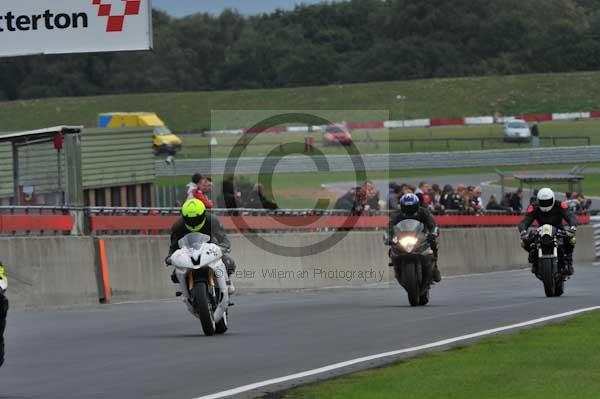 Motorcycle action photographs;Ty croes;anglesey;anglesey photographs;event digital images;eventdigitalimages;no limits trackday;peter wileman photography;trac mon;trackday;trackday digital images;trackday photos