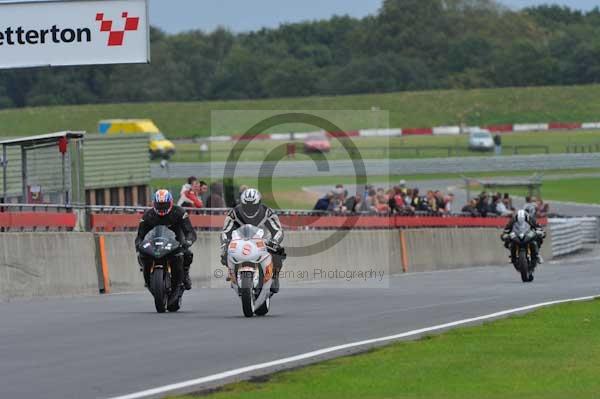 Motorcycle action photographs;Ty croes;anglesey;anglesey photographs;event digital images;eventdigitalimages;no limits trackday;peter wileman photography;trac mon;trackday;trackday digital images;trackday photos