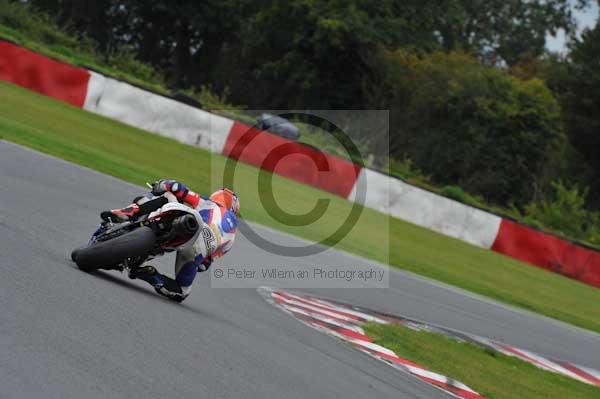 Motorcycle action photographs;Ty croes;anglesey;anglesey photographs;event digital images;eventdigitalimages;no limits trackday;peter wileman photography;trac mon;trackday;trackday digital images;trackday photos