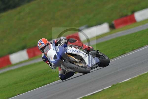 Motorcycle action photographs;Ty croes;anglesey;anglesey photographs;event digital images;eventdigitalimages;no limits trackday;peter wileman photography;trac mon;trackday;trackday digital images;trackday photos