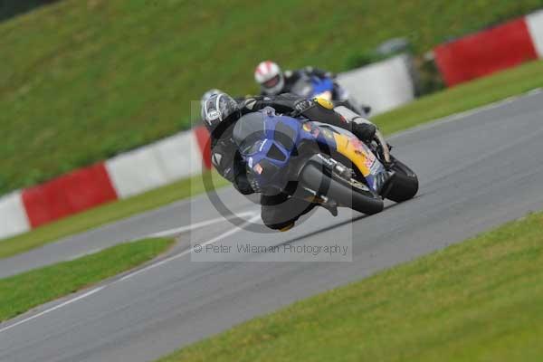 Motorcycle action photographs;Ty croes;anglesey;anglesey photographs;event digital images;eventdigitalimages;no limits trackday;peter wileman photography;trac mon;trackday;trackday digital images;trackday photos