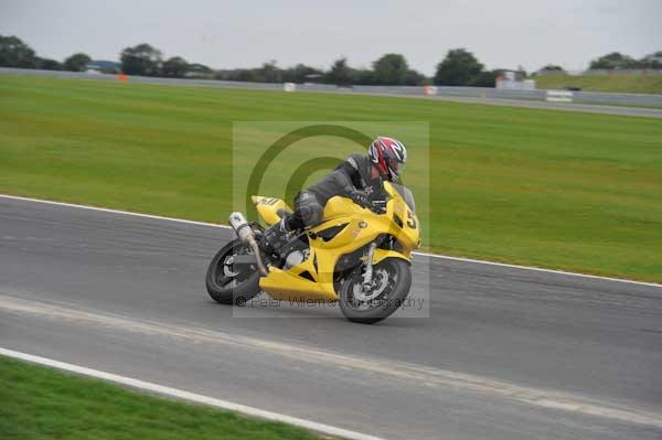 Motorcycle action photographs;Ty croes;anglesey;anglesey photographs;event digital images;eventdigitalimages;no limits trackday;peter wileman photography;trac mon;trackday;trackday digital images;trackday photos