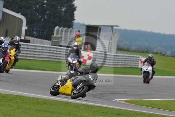 Motorcycle action photographs;Ty croes;anglesey;anglesey photographs;event digital images;eventdigitalimages;no limits trackday;peter wileman photography;trac mon;trackday;trackday digital images;trackday photos