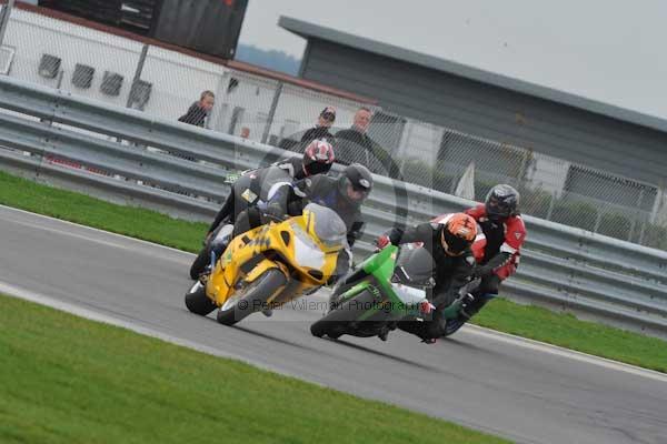 Motorcycle action photographs;Ty croes;anglesey;anglesey photographs;event digital images;eventdigitalimages;no limits trackday;peter wileman photography;trac mon;trackday;trackday digital images;trackday photos
