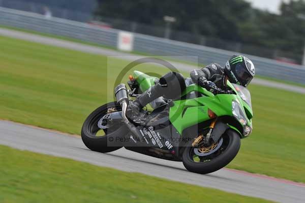 Motorcycle action photographs;Ty croes;anglesey;anglesey photographs;event digital images;eventdigitalimages;no limits trackday;peter wileman photography;trac mon;trackday;trackday digital images;trackday photos