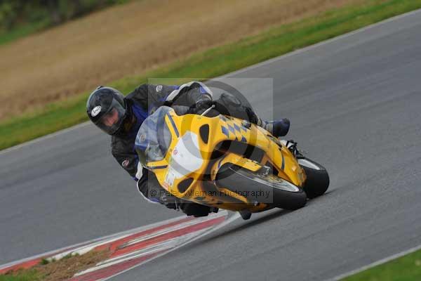 Motorcycle action photographs;Ty croes;anglesey;anglesey photographs;event digital images;eventdigitalimages;no limits trackday;peter wileman photography;trac mon;trackday;trackday digital images;trackday photos