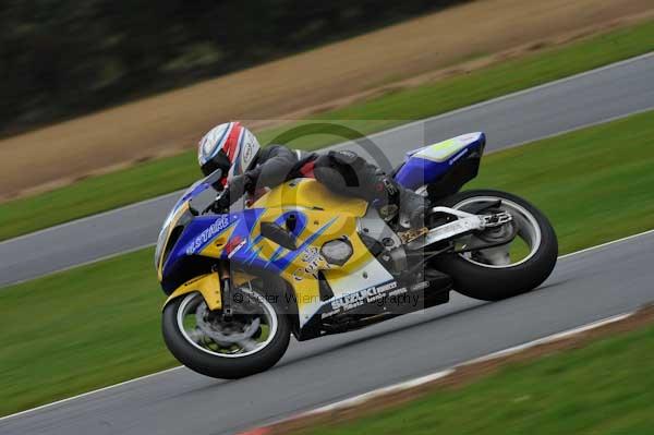 Motorcycle action photographs;Ty croes;anglesey;anglesey photographs;event digital images;eventdigitalimages;no limits trackday;peter wileman photography;trac mon;trackday;trackday digital images;trackday photos