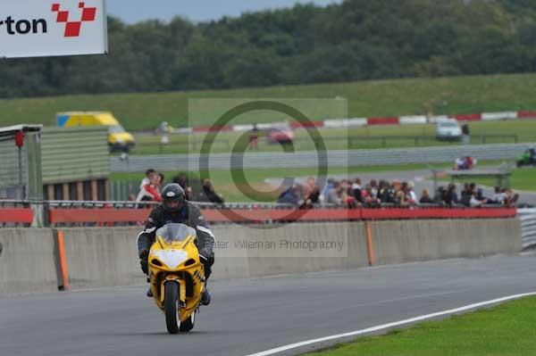 Motorcycle action photographs;Ty croes;anglesey;anglesey photographs;event digital images;eventdigitalimages;no limits trackday;peter wileman photography;trac mon;trackday;trackday digital images;trackday photos