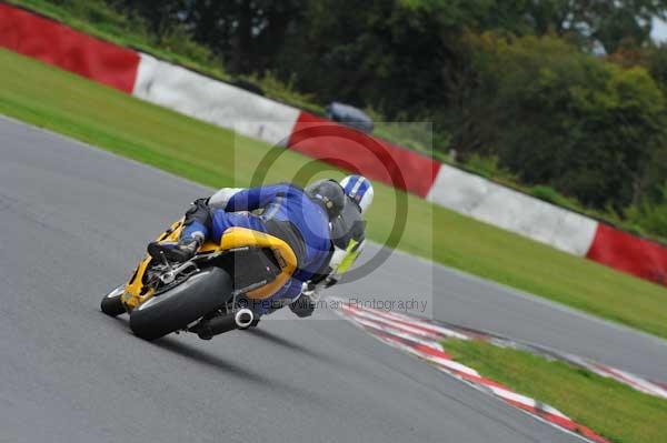 Motorcycle action photographs;Ty croes;anglesey;anglesey photographs;event digital images;eventdigitalimages;no limits trackday;peter wileman photography;trac mon;trackday;trackday digital images;trackday photos