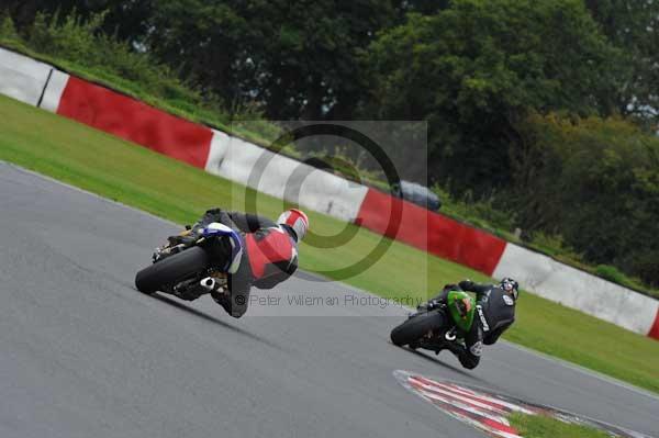 Motorcycle action photographs;Ty croes;anglesey;anglesey photographs;event digital images;eventdigitalimages;no limits trackday;peter wileman photography;trac mon;trackday;trackday digital images;trackday photos