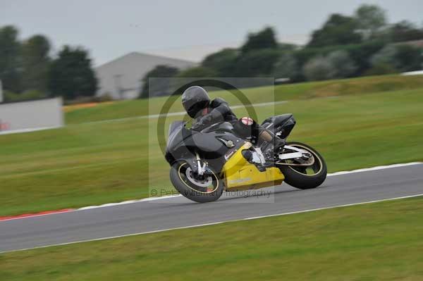 Motorcycle action photographs;Ty croes;anglesey;anglesey photographs;event digital images;eventdigitalimages;no limits trackday;peter wileman photography;trac mon;trackday;trackday digital images;trackday photos