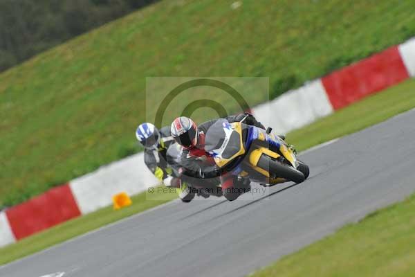 Motorcycle action photographs;Ty croes;anglesey;anglesey photographs;event digital images;eventdigitalimages;no limits trackday;peter wileman photography;trac mon;trackday;trackday digital images;trackday photos
