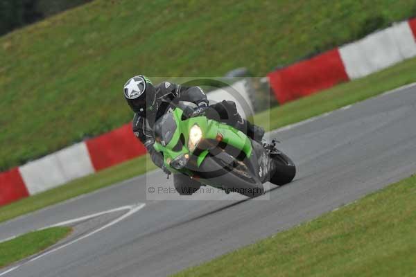 Motorcycle action photographs;Ty croes;anglesey;anglesey photographs;event digital images;eventdigitalimages;no limits trackday;peter wileman photography;trac mon;trackday;trackday digital images;trackday photos