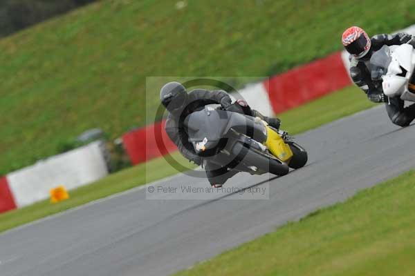Motorcycle action photographs;Ty croes;anglesey;anglesey photographs;event digital images;eventdigitalimages;no limits trackday;peter wileman photography;trac mon;trackday;trackday digital images;trackday photos