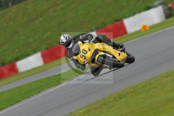 Motorcycle action photographs;Ty croes;anglesey;anglesey photographs;event digital images;eventdigitalimages;no limits trackday;peter wileman photography;trac mon;trackday;trackday digital images;trackday photos
