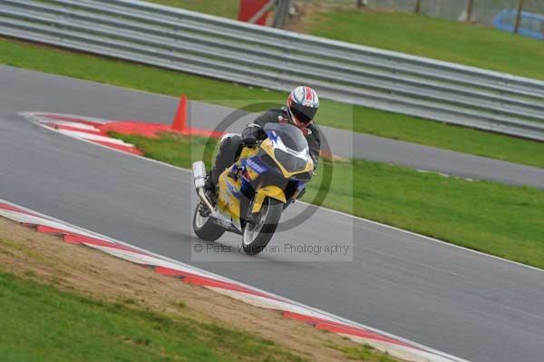 Motorcycle action photographs;Ty croes;anglesey;anglesey photographs;event digital images;eventdigitalimages;no limits trackday;peter wileman photography;trac mon;trackday;trackday digital images;trackday photos