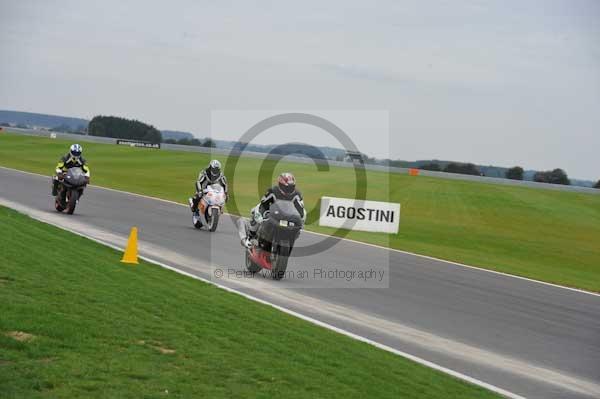 Motorcycle action photographs;Ty croes;anglesey;anglesey photographs;event digital images;eventdigitalimages;no limits trackday;peter wileman photography;trac mon;trackday;trackday digital images;trackday photos