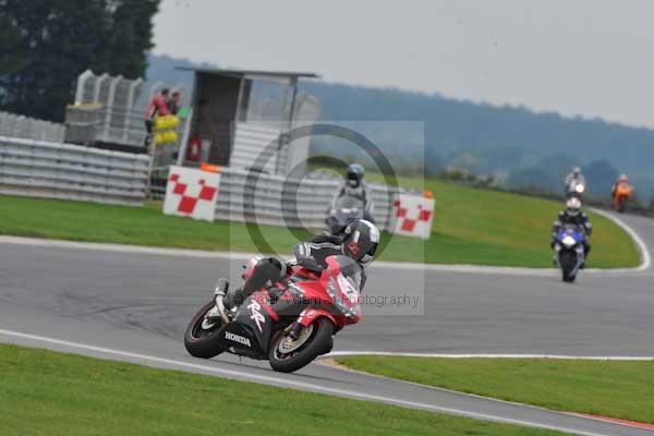 Motorcycle action photographs;Ty croes;anglesey;anglesey photographs;event digital images;eventdigitalimages;no limits trackday;peter wileman photography;trac mon;trackday;trackday digital images;trackday photos