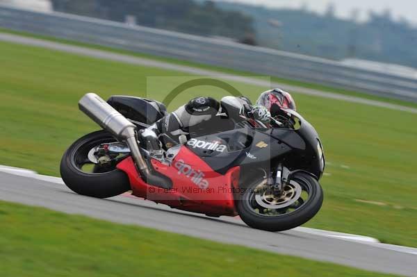 Motorcycle action photographs;Ty croes;anglesey;anglesey photographs;event digital images;eventdigitalimages;no limits trackday;peter wileman photography;trac mon;trackday;trackday digital images;trackday photos