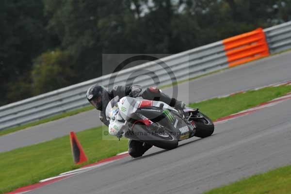 Motorcycle action photographs;Ty croes;anglesey;anglesey photographs;event digital images;eventdigitalimages;no limits trackday;peter wileman photography;trac mon;trackday;trackday digital images;trackday photos