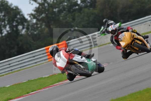 Motorcycle action photographs;Ty croes;anglesey;anglesey photographs;event digital images;eventdigitalimages;no limits trackday;peter wileman photography;trac mon;trackday;trackday digital images;trackday photos