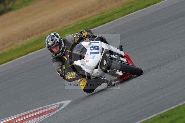 Motorcycle action photographs;Ty croes;anglesey;anglesey photographs;event digital images;eventdigitalimages;no limits trackday;peter wileman photography;trac mon;trackday;trackday digital images;trackday photos