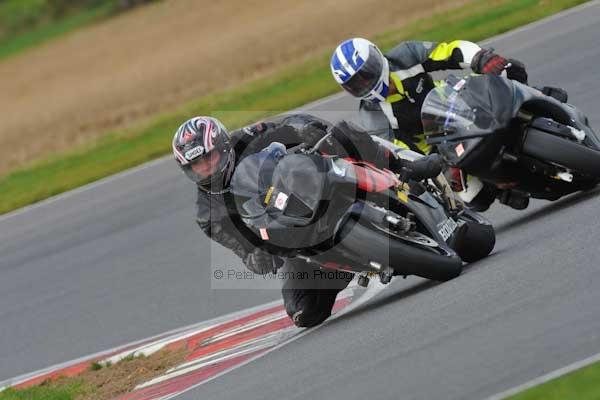 Motorcycle action photographs;Ty croes;anglesey;anglesey photographs;event digital images;eventdigitalimages;no limits trackday;peter wileman photography;trac mon;trackday;trackday digital images;trackday photos