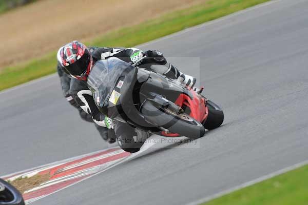 Motorcycle action photographs;Ty croes;anglesey;anglesey photographs;event digital images;eventdigitalimages;no limits trackday;peter wileman photography;trac mon;trackday;trackday digital images;trackday photos