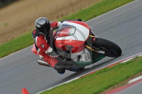 Motorcycle action photographs;Ty croes;anglesey;anglesey photographs;event digital images;eventdigitalimages;no limits trackday;peter wileman photography;trac mon;trackday;trackday digital images;trackday photos