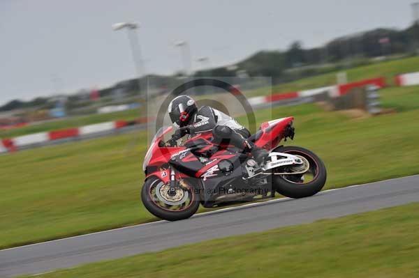 Motorcycle action photographs;Ty croes;anglesey;anglesey photographs;event digital images;eventdigitalimages;no limits trackday;peter wileman photography;trac mon;trackday;trackday digital images;trackday photos