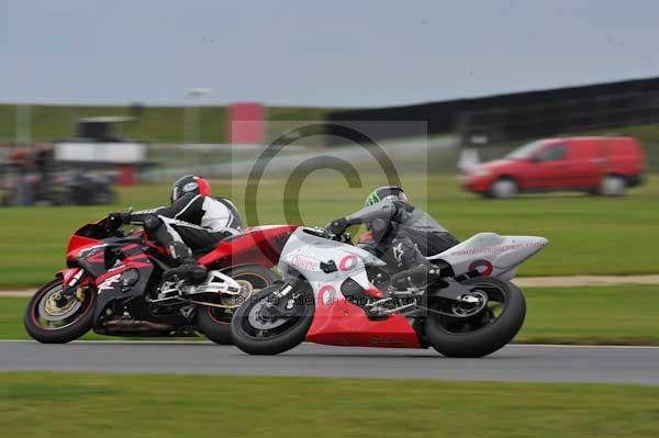 Motorcycle action photographs;Ty croes;anglesey;anglesey photographs;event digital images;eventdigitalimages;no limits trackday;peter wileman photography;trac mon;trackday;trackday digital images;trackday photos