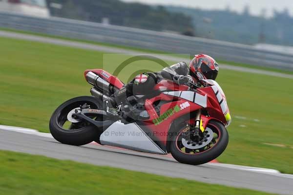 Motorcycle action photographs;Ty croes;anglesey;anglesey photographs;event digital images;eventdigitalimages;no limits trackday;peter wileman photography;trac mon;trackday;trackday digital images;trackday photos