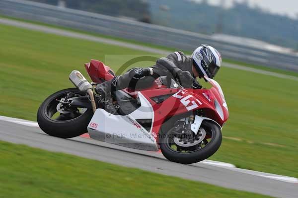 Motorcycle action photographs;Ty croes;anglesey;anglesey photographs;event digital images;eventdigitalimages;no limits trackday;peter wileman photography;trac mon;trackday;trackday digital images;trackday photos